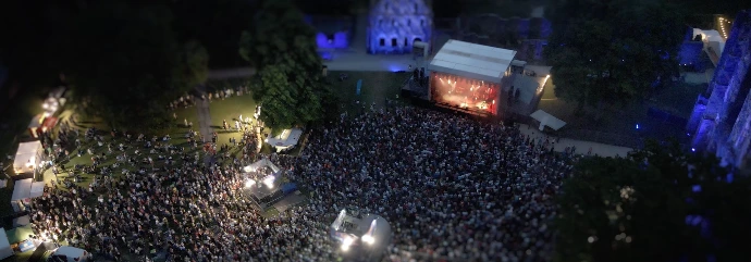 Evenement à 10.000 personnes de Thomas Haddad